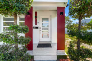 2130 Wiley Court, Hollywood, FL 33020 - MLS#B26008064