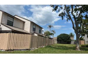 102 Sherwood Circle, Jupiter, FL 33458 - MLS#B26008065