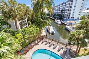 4800 Bayview Drive, Fort Lauderdale, FL 33308 - MLS#B26008080