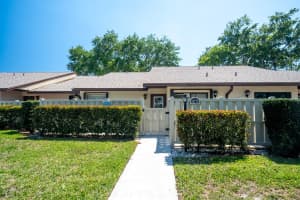 1017 Green Pine Boulevard, West Palm Beach, FL 33409 - MLS#B26008099