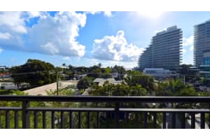 2300 33rd Avenue, Fort Lauderdale, FL 33305 - MLS#B26008118