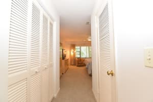 17 Stratford Dr Drive, Boynton Beach, FL 33436 - MLS#B26008154