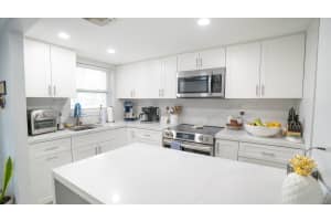 8285 Sunrise Lakes Boulevard, Sunrise, FL 33322 - MLS#B26008157