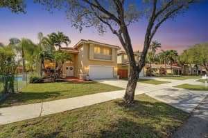 14594 Via Tivoli Court, Davie, FL 33325 - MLS#B26008163