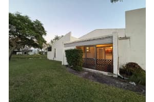 1097 98th Terrace, Pembroke Pines, FL 33024 - MLS#B26008170