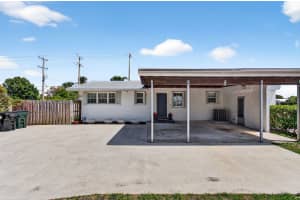 1004 A Street, Lake Worth Beach, FL 33460 - MLS#B26008234