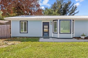 2010 Burlington Street, Port Saint Lucie, FL 34984 - MLS#B26008256