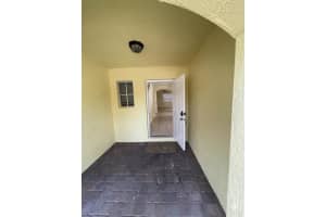 1146 Imperial Lake Road, West Palm Beach, FL 33413 - MLS#B26008267