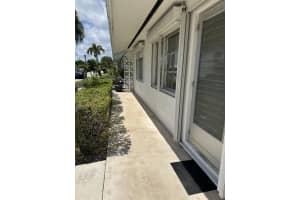 728 Ridge Road, Lantana, FL 33462 - MLS#B26008273