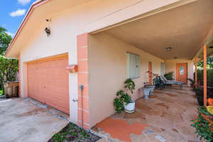 184 2nd Court, Deerfield Beach, FL 33441 - MLS#B26008322