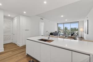 220 Lake Shore Drive, Lake Park, FL 33403 - MLS#B26008335