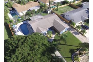 803 Mallard Drive, Delray Beach, FL 33444 - MLS#B26008346