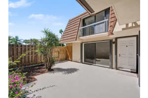 825 Center Street, Jupiter, FL 33458 - MLS#B26008350