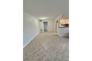 48 Bedford B, West Palm Beach, FL 33417, West Palm Beach, FL 33417 - MLS#B26008357