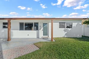 615 Garnett Street, Lantana, FL 33462 - MLS#B26008361