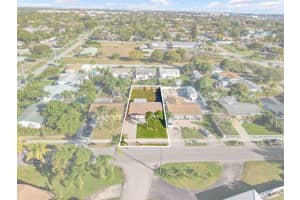 615 Garnett Street, Lantana, FL 33462 - MLS#B26008361