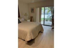 35 Brentwood Drive, Boynton Beach, FL 33436 - MLS#B26008374