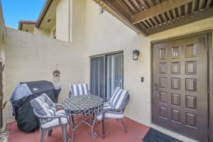 21207 Lago Circle, Boca Raton, FL 33433 - MLS#B26008381