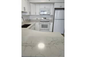 802 Villa Circle, Boynton Beach, FL 33435 - MLS#B26008384