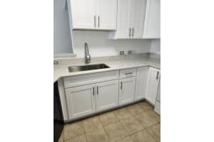 802 Villa Circle, Boynton Beach, FL 33435 - MLS#B26008384