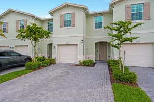 4370 Pond Lily Lane, Lake Worth, FL 33467 - MLS#B26008398