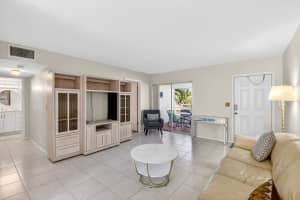 94 Stratford G, West Palm Beach, FL 33417, West Palm Beach, FL 33417 - MLS#B26008403