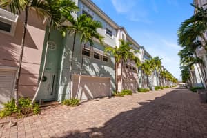 429 1st Street, Pompano Beach, FL 33060 - MLS#B26008450