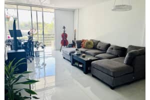 111 Royal Pk Drive, Oakland Park, FL 33309 - MLS#B26008465