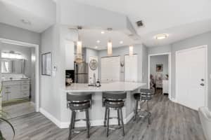 815 Boynton Beach Boulevard, Boynton Beach, FL 33426 - MLS#B26008477