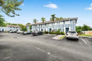 5403 41st Street, Pembroke Pines, FL 33023 - MLS#B26008494