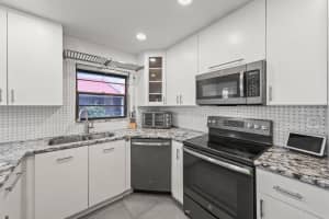 41 Bethesda Park Circle, Boynton Beach, FL 33435 - MLS#B26008499