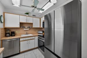 21 Harwood B, Deerfield Beach, FL 33442, Deerfield Beach, FL 33442 - MLS#B26008544