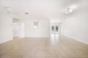 1012 Mohican Boulevard, Jupiter, FL 33458 - MLS#B26008552