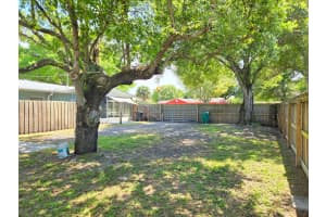 330 Barraclough Street, Fort Pierce, FL 34982 - MLS#B26008614