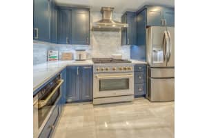 1328 Lake Victoria Drive, Lake Worth Beach, FL 33461 - MLS#B26008664