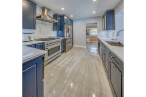 1328 Lake Victoria Drive, Lake Worth Beach, FL 33461 - MLS#B26008664