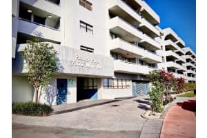 7300 Wayne Avenue, Miami Beach, FL 33141 - MLS#B26008671