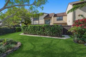 1871 Bayberry Drive, Pembroke Pines, FL 33024 - MLS#B26008686