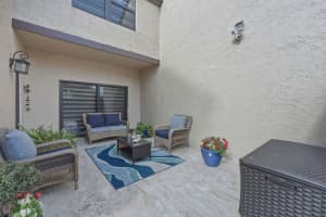 1871 Bayberry Drive, Pembroke Pines, FL 33024 - MLS#B26008686