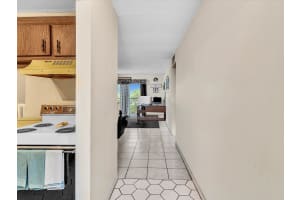 2800 NW 56th A404, Lauderhill, FL 33313, Lauderhill, FL 33313 - MLS#B26008766