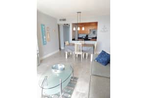 1830 Embassy Drive, West Palm Beach, FL 33401 - MLS#B26008841