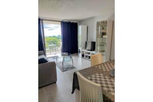 1830 Embassy Drive, West Palm Beach, FL 33401 - MLS#B26008841