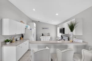 7207 Modena Drive, Boynton Beach, FL 33437 - MLS#B26008896