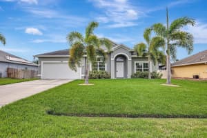 348 Millard Drive, Port Saint Lucie, FL 34953 - MLS#B26008898