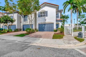 100 W Prive Circle, Delray Beach, Fl 33445, Delray Beach