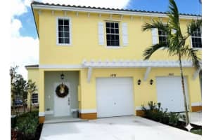 1021 40th Terrace, Lauderhill, FL 33313 - MLS#B26008974