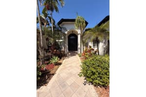 3309 Bradenham Lane, Davie, FL 33328 - MLS#B26008975