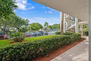 15244 Lakes Of Delray Boulevard, Delray Beach, FL 33484 - MLS#B26008997