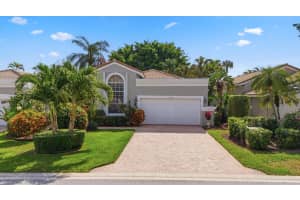 4730 Carlton Golf Drive, Lake Worth, FL 33449 - MLS#B26009045