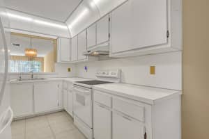 13841 Royal Palm Court, Delray Beach, FL 33484 - MLS#B26009056